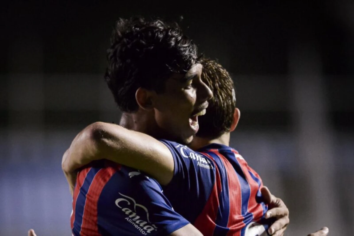 Bahia vence fora de casa e larga na frente na final da Copa do Nordeste sub-20