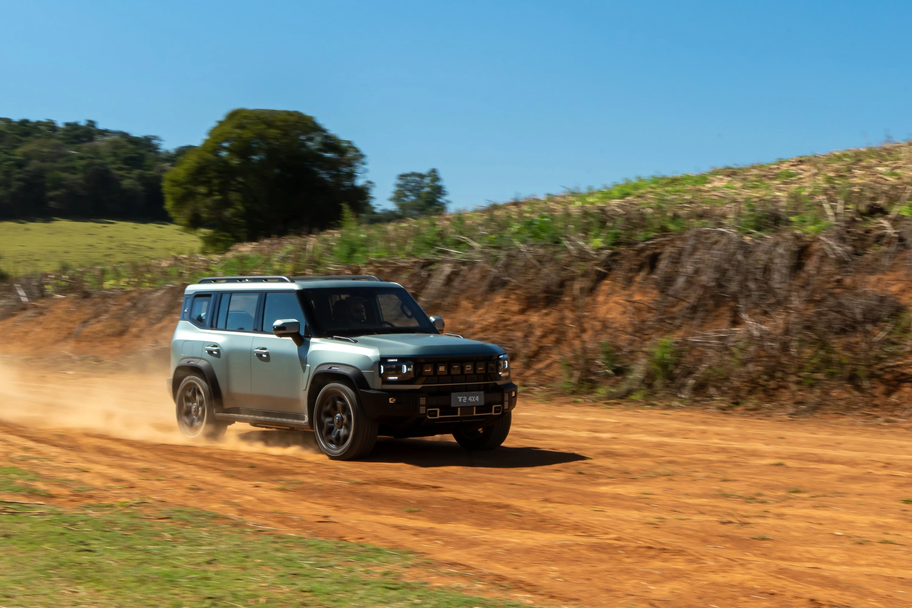 T2 XWD: com 597 cv, SUV híbrido plug-in da Jetour ganha tração 4x4