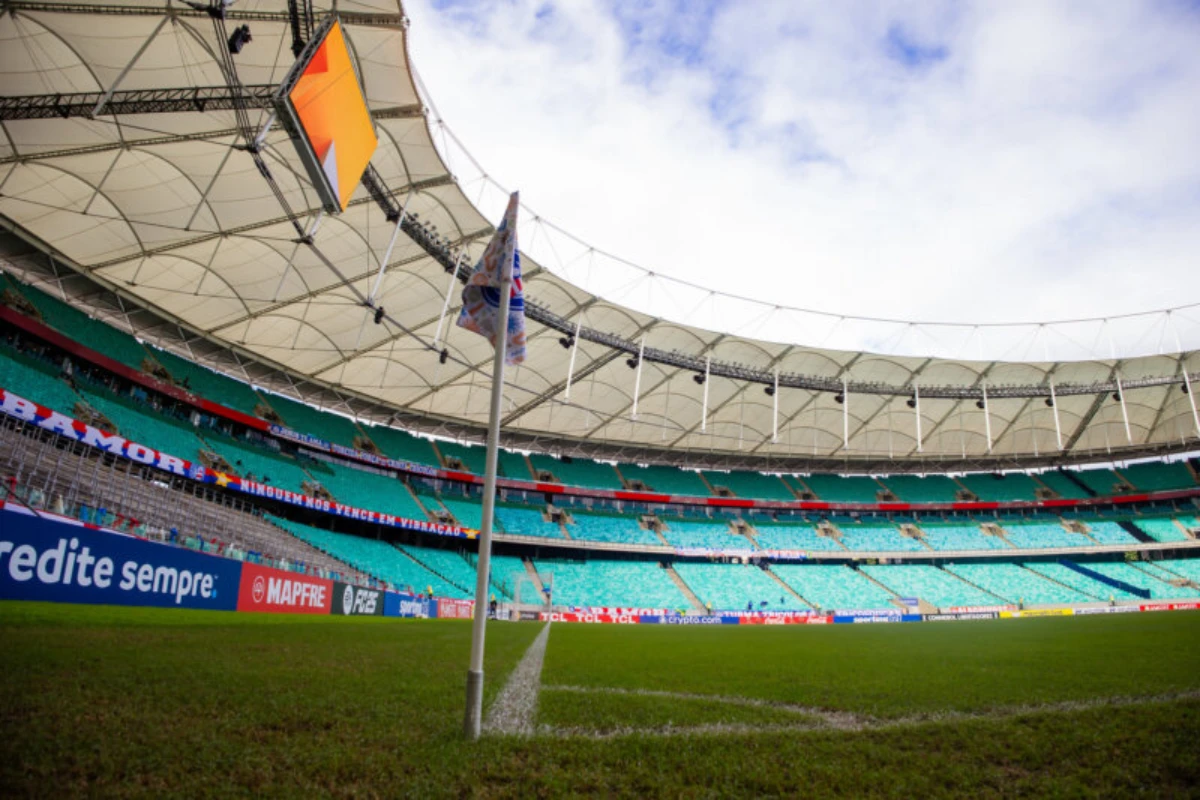 Bahia celebra Dia dos Avós com campanha de vacinação na Fonte Nova