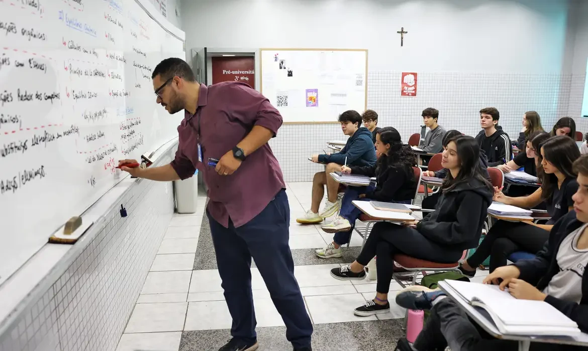 Inscrições para o 'Enem dos Professores' terminam nesta sexta (25); veja como se inscrever