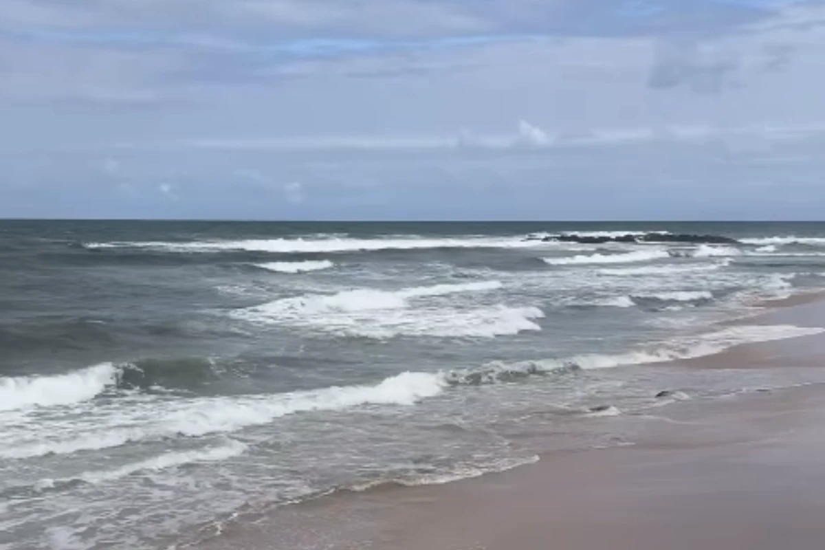 Jovem de 18 anos desaparece após se afogar em praia de Amaralina