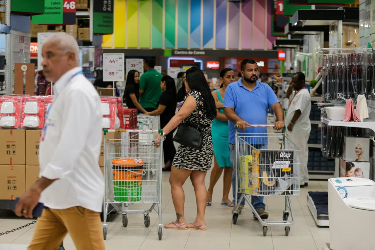 Fim de ano aquece mercado de reformas na Bahia: vendas sobem 30% e preços acompanham