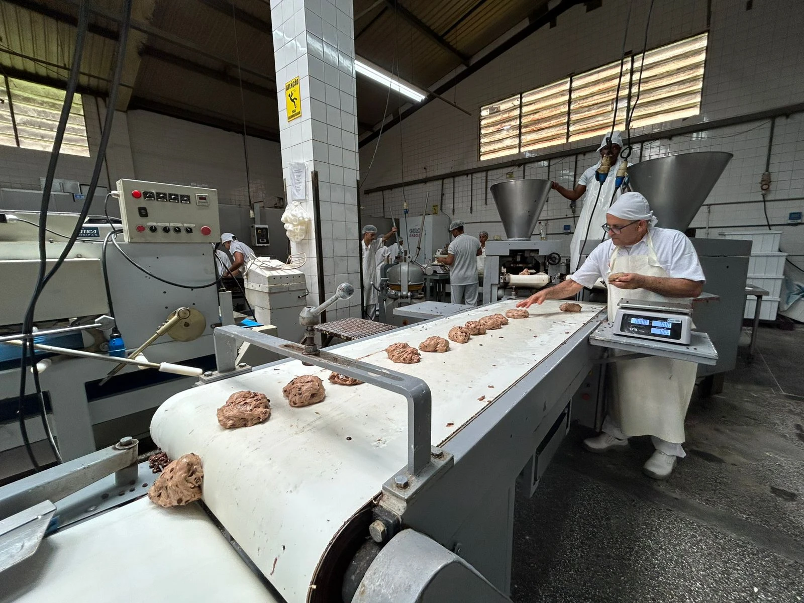 Obras Sociais Irmã Dulce abrem 65 vagas temporárias para produção de panetones