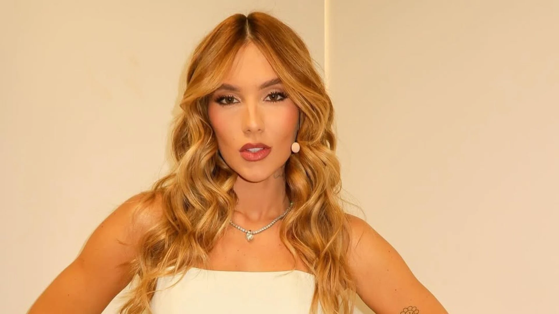 Novo pretendente, gravidez e volta com ex: o que vidente prevê para Virginia Fonseca