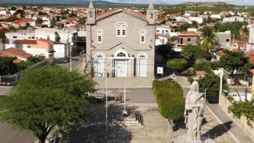 Cidade baiana é investigada por suposto desvio de recurso e uso indevido do Fundeb