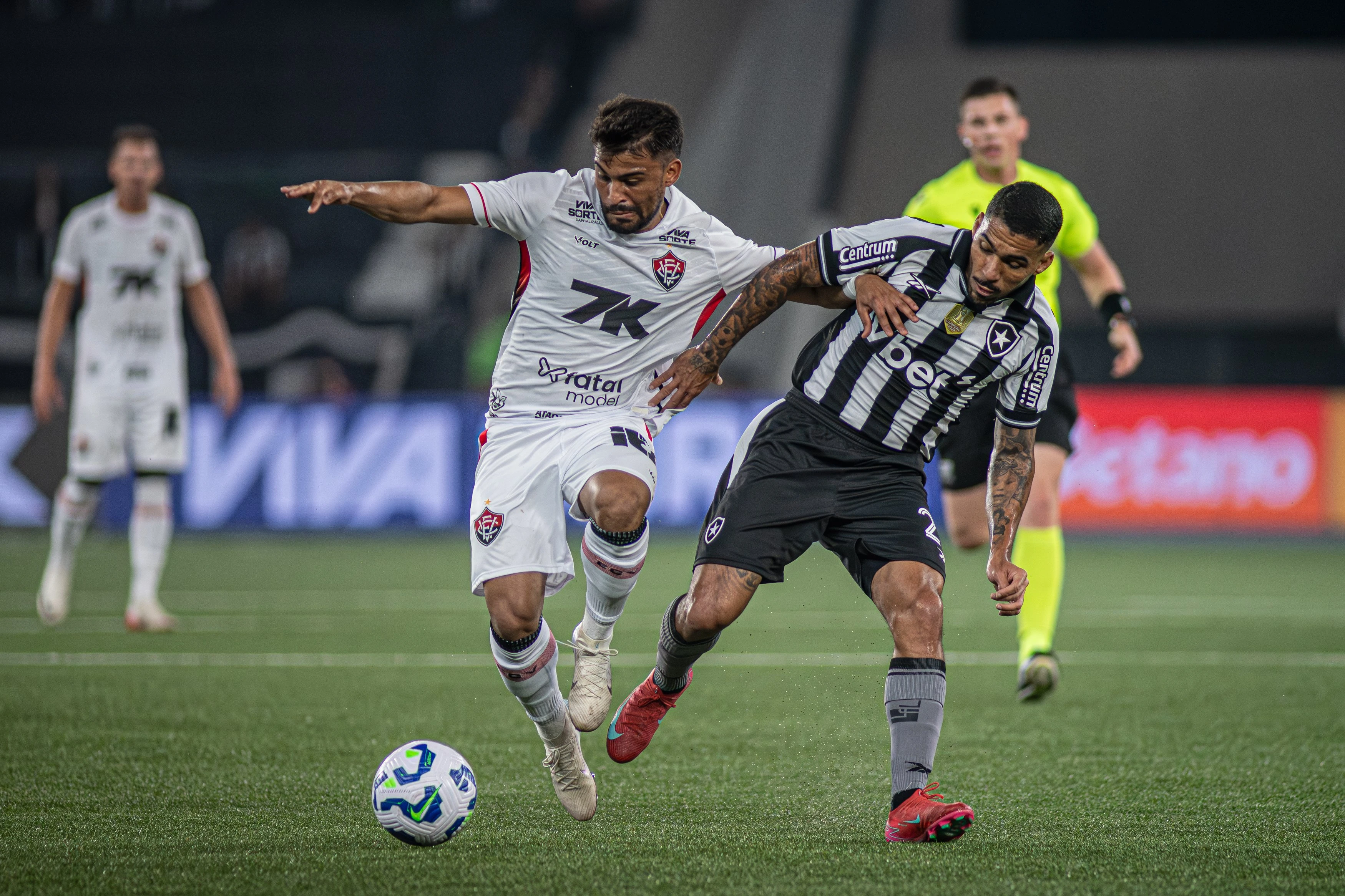 Vitória segura empate contra o Botafogo e alcança maior seca de gols do século
