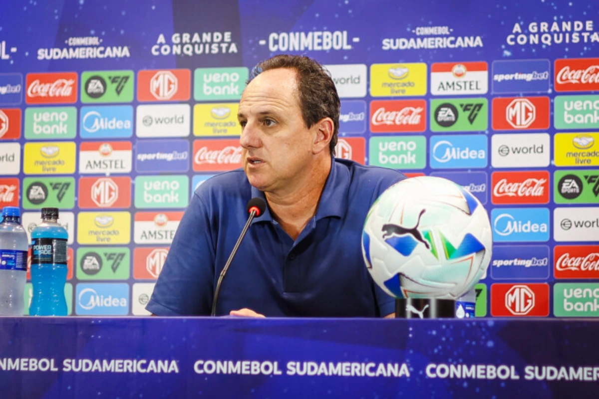 Ceni lamenta ausência de Willian José no empate contra o América de Cali: ‘Faz muita falta’