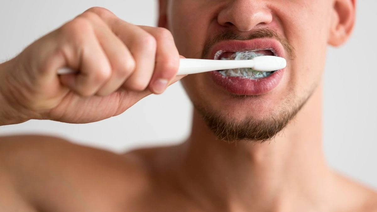 O erro que milhões de brasileiros cometem ao cuidar dos dentes