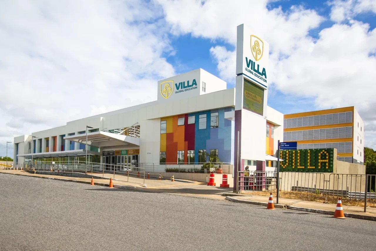 Colégio bilíngue anuncia 100 vagas em unidades de Salvador e do Litoral Norte