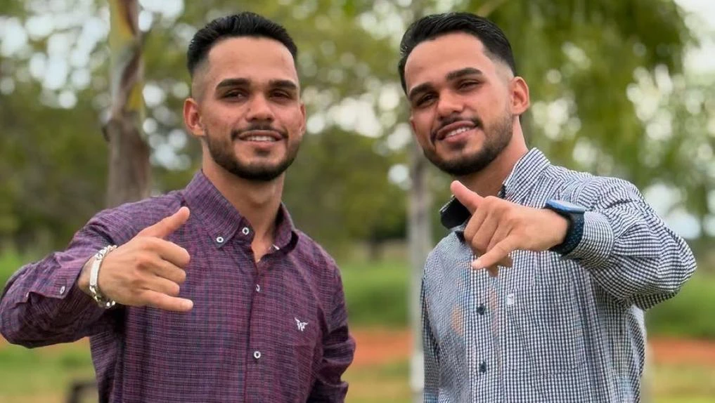 Erro no BBB 25 confunde gêmeos e Globo anuncia líder errado no site oficial