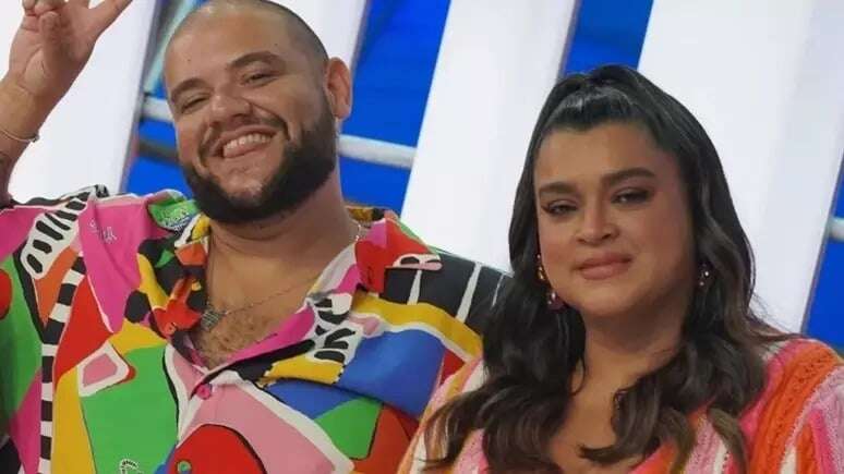 Preta Gil aparece em pé pela primeira vez e emociona amigo