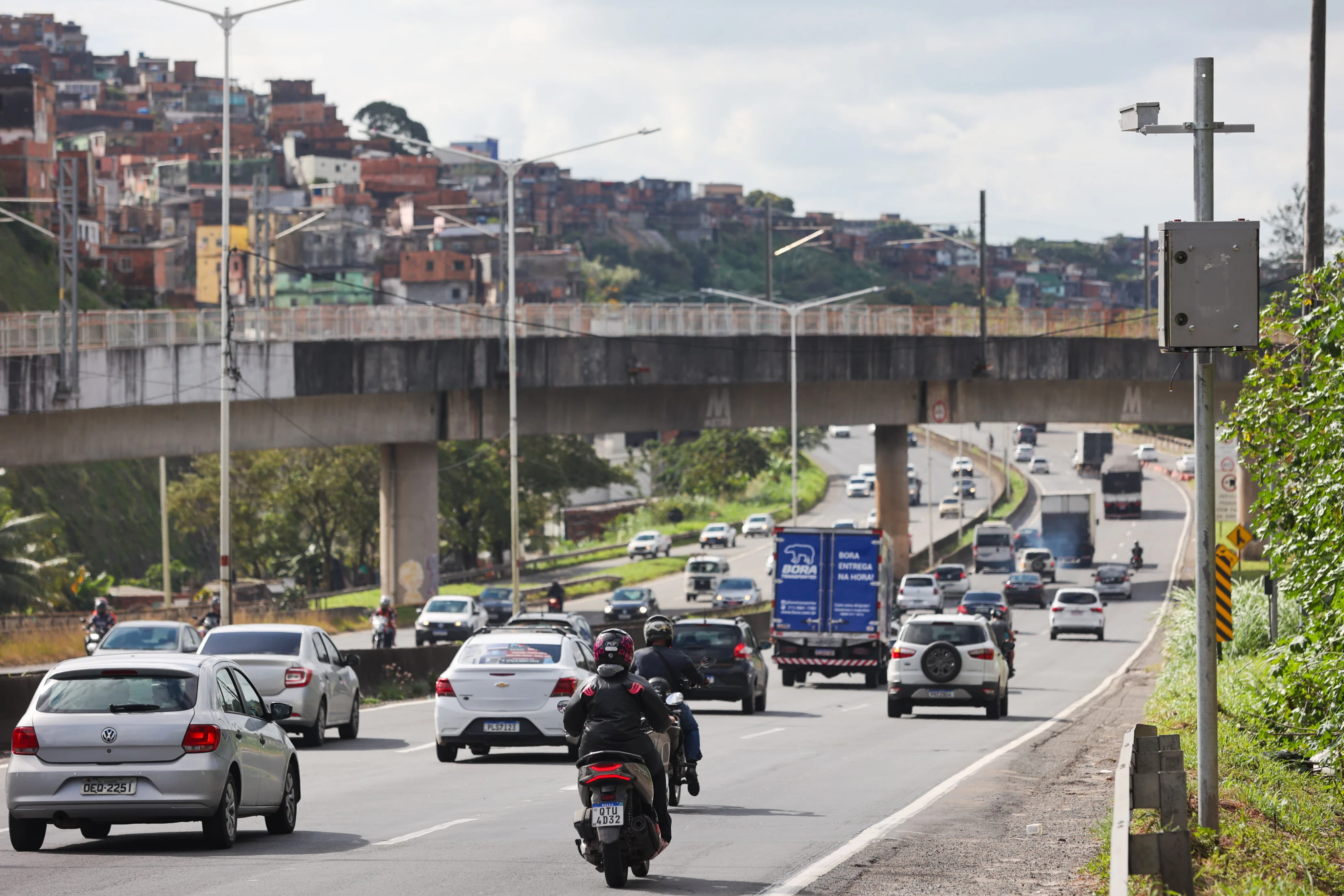 Radares voltam a funcionar em BRs baianas geridas pelo Governo Federal
