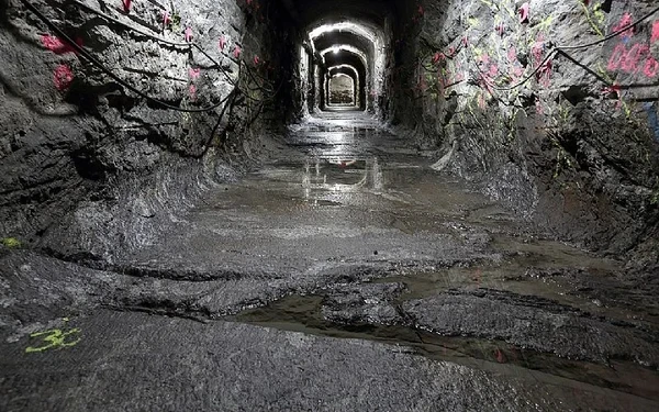 O que tem na caverna que nenhum homem poderá se aproximar pelos próximos 100 mil anos