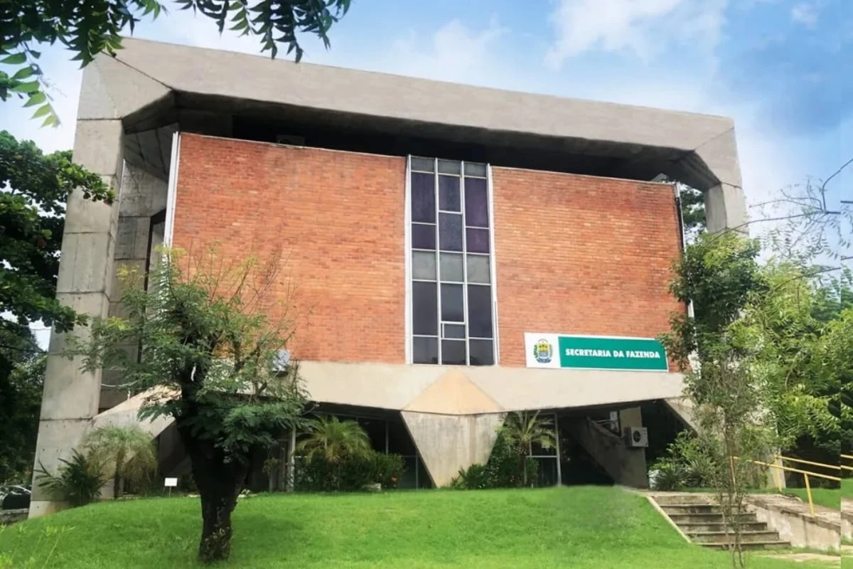 Salários de até R$ 27 mil e 80 vagas: Sefaz divulga lista de aprovados em concurso