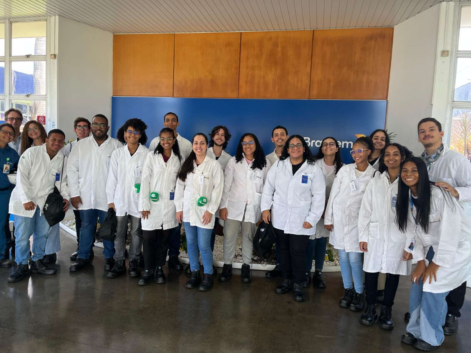 Estudantes conhecem rotina industrial em visita ao Polo de Camaçari