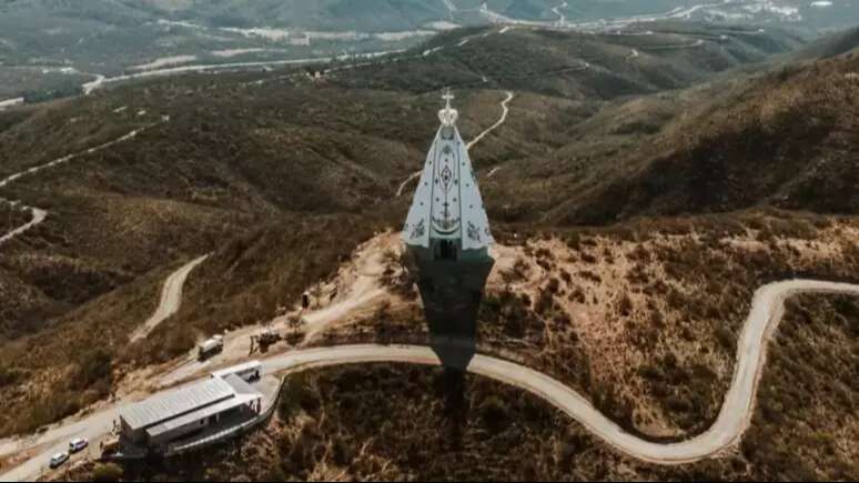 Maria passa na frente: Argentina ganha monumento maior que Cristo Redentor