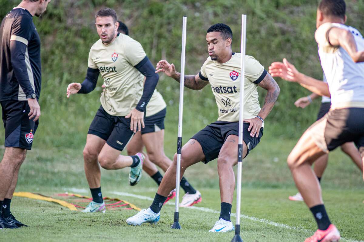 Vitória avança em preparação para jogo contra Atlético-Mg pelo Brasileirão