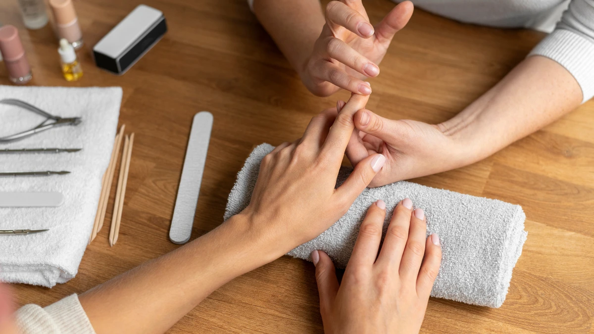 Adeus, manicure tradicional: técnica japonesa deixa unhas com brilho natural e sem uso de esmalte