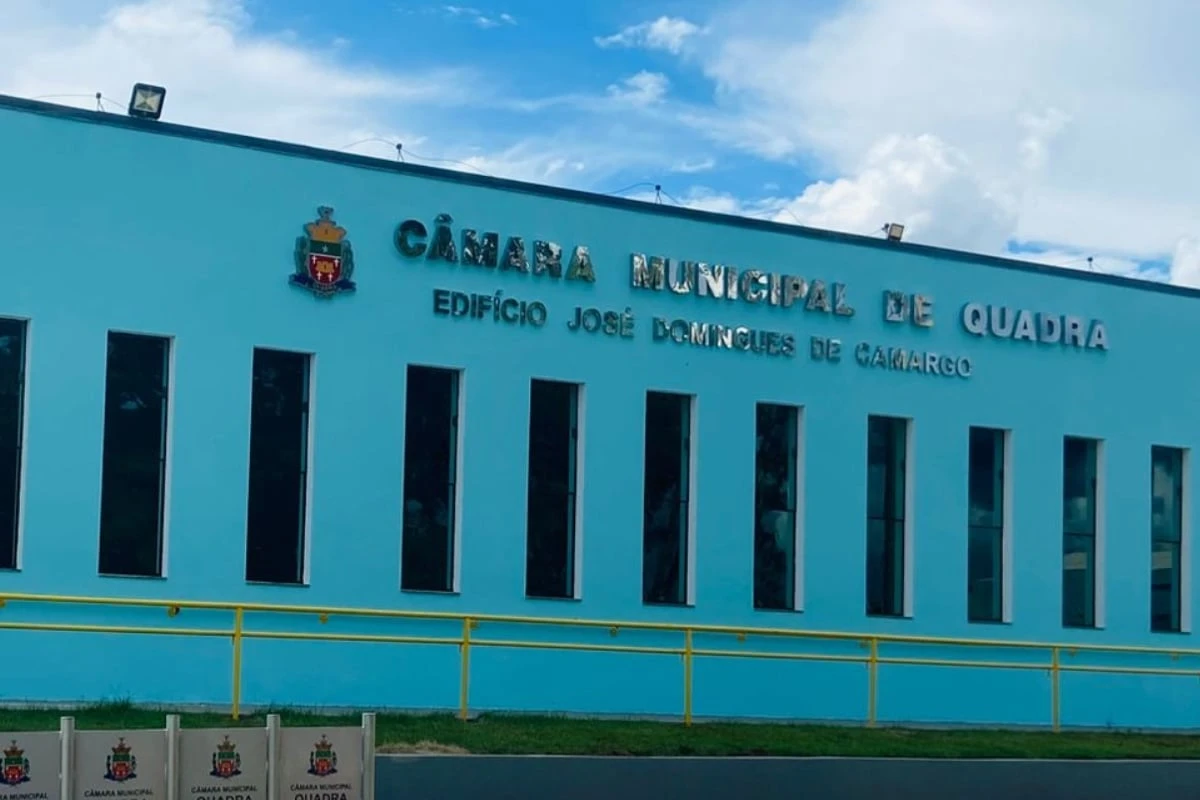 Salário de R$ 4 mil e alimentação de R$ 700: Câmara abre inscrições para concurso