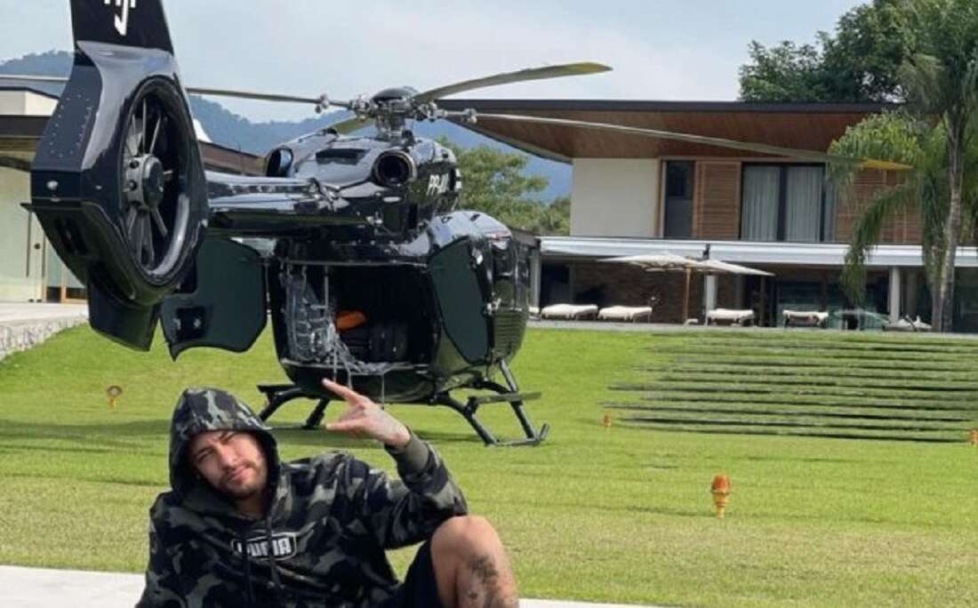 Helicóptero de Neymar tem bancos do Batman e custou R$ 50 milhões; saiba mais