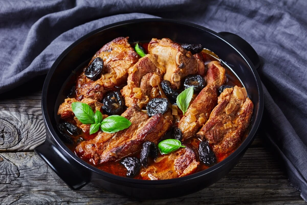 Saiba fazer receitas incríveis com costela suína para o almoço