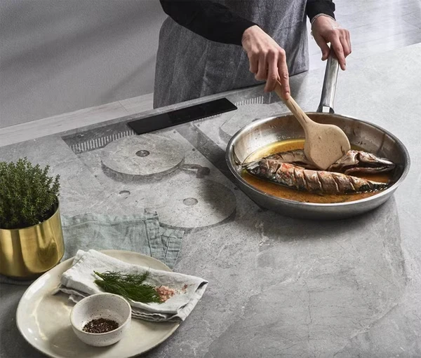 Fogão invisível chega ao Brasil e promete revolucionar o design das cozinhas modernas
