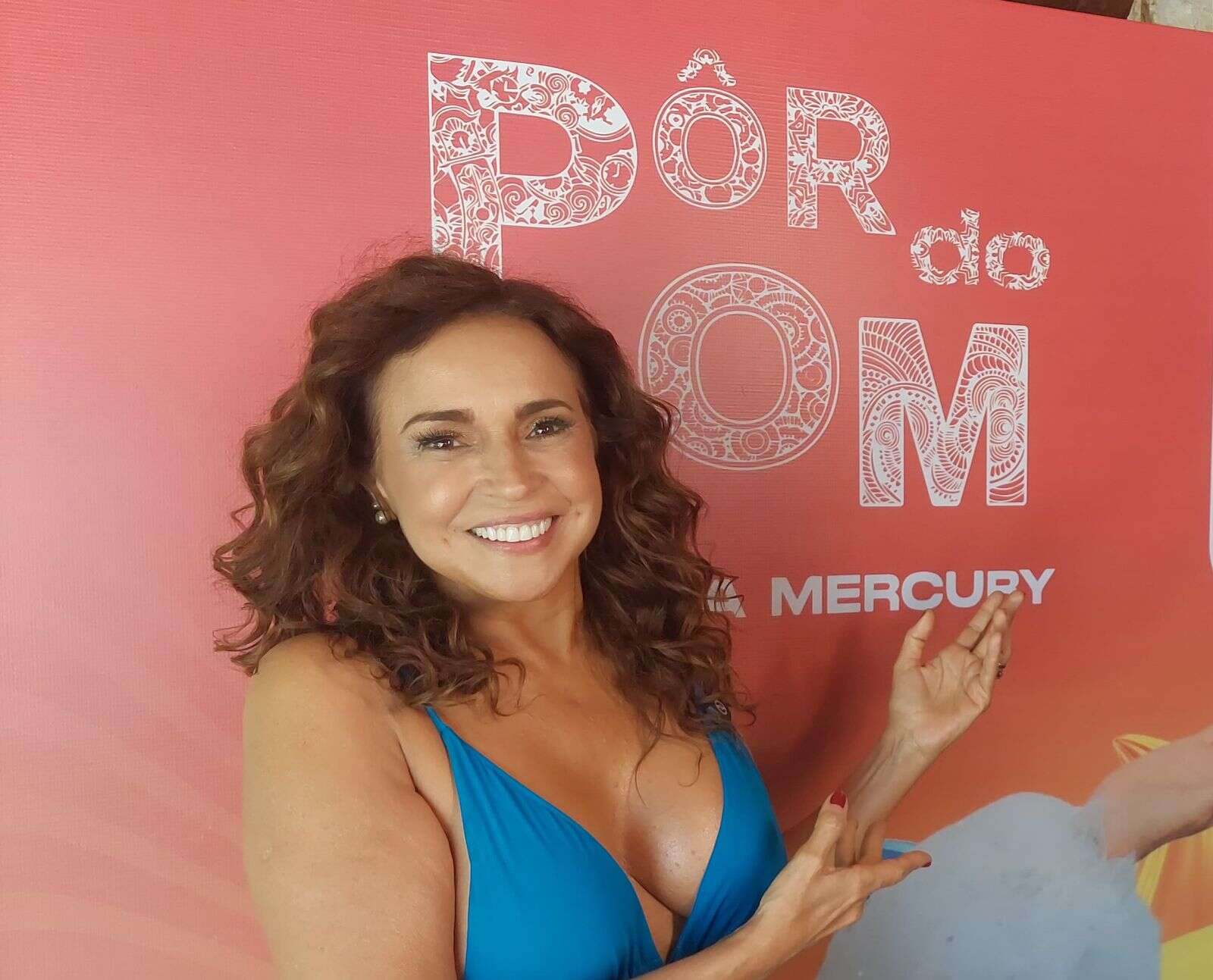 Daniela Mercury anuncia retorno do Pôr do Som ao Farol da Barra, no dia 1 de janeiro