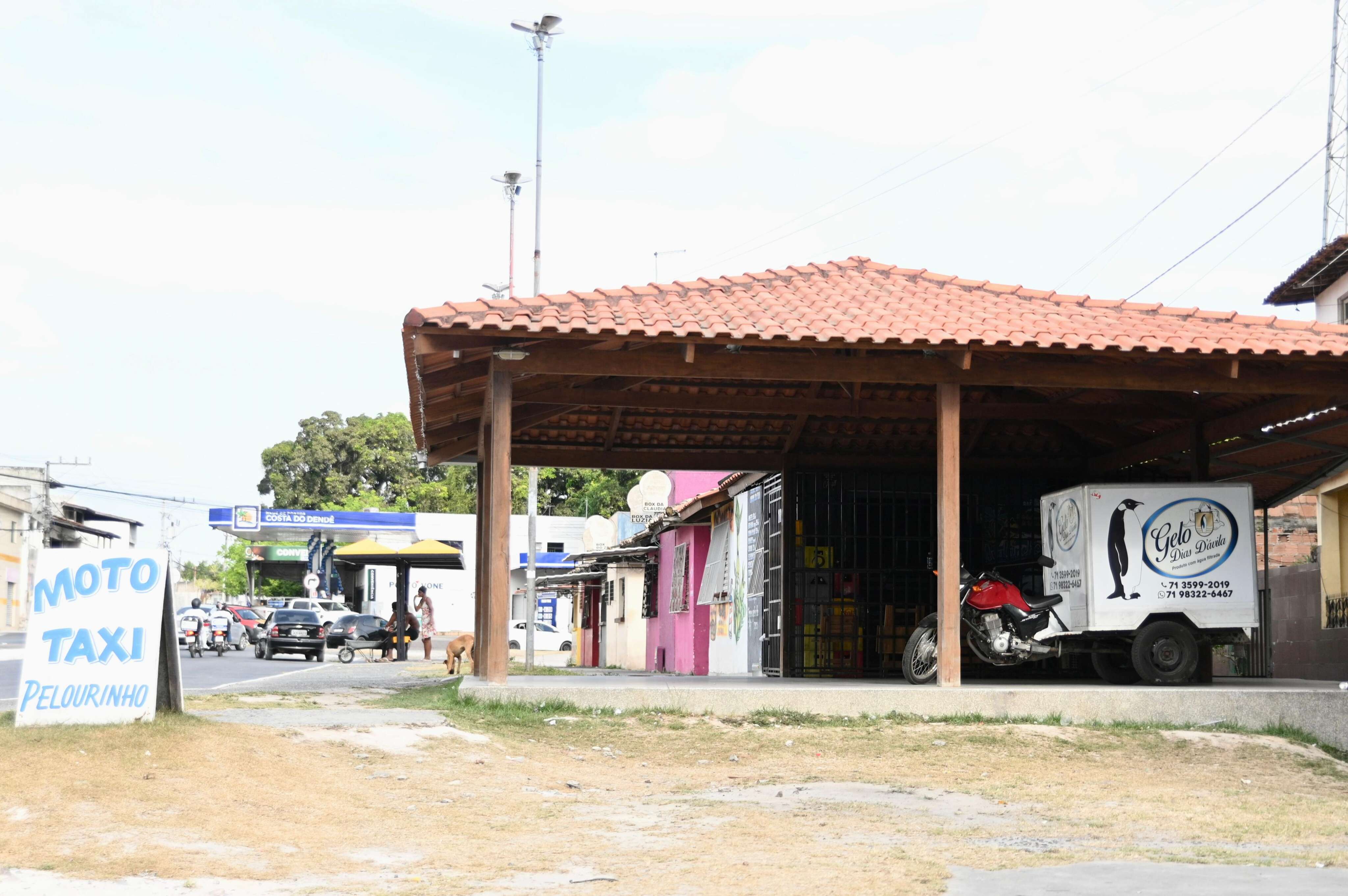 Mulher morta durante tiroteio em Dias D’Ávila era dona de bar próximo ao local do crime