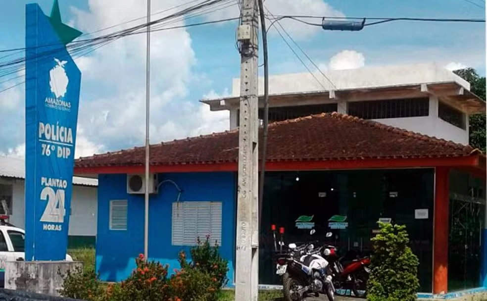 Policial é suspeito de fazer sexo com cinco detentos dentro de cela