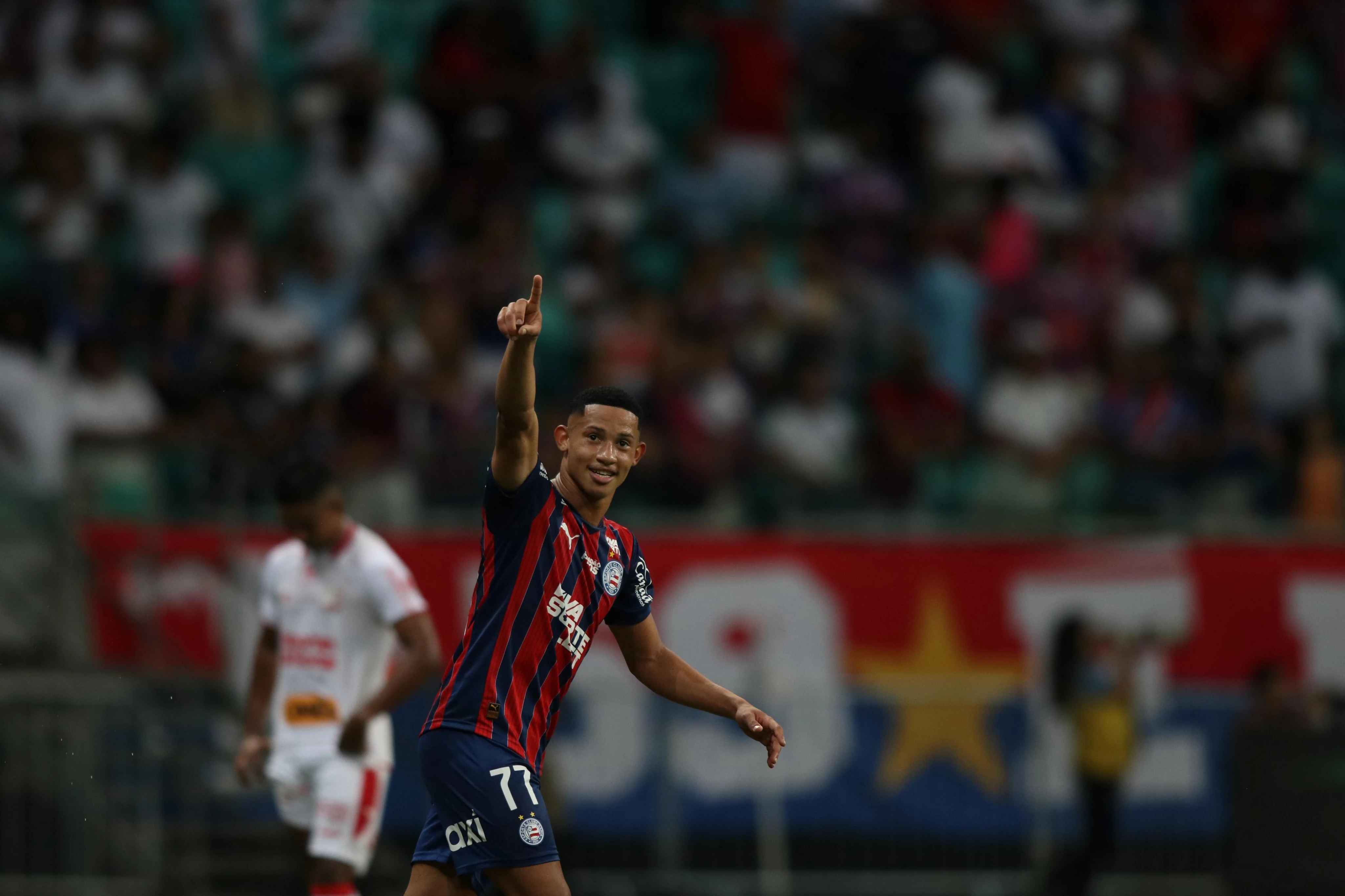 Bahia vence Náutico de virada e avança na Copa do Nordeste como líder geral