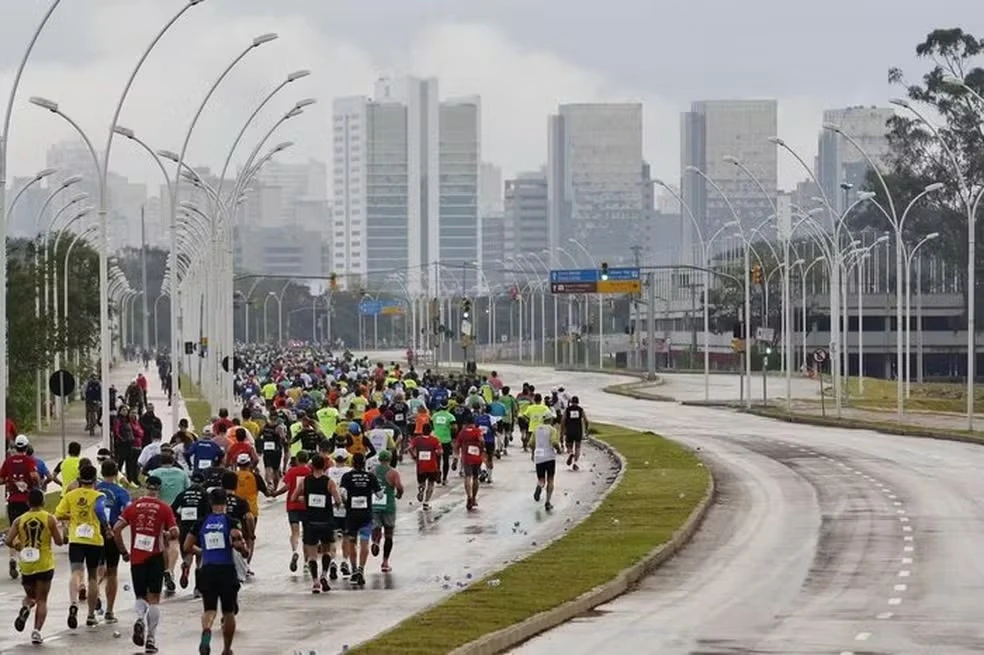 Jovem de 20 anos morre enquanto corria maratona no dia do seu aniversário