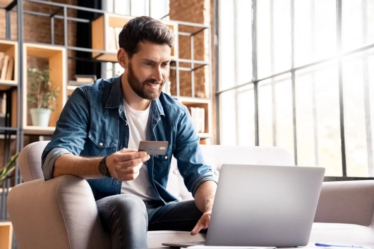 Golpes na Black Friday: veja os mais comuns e como se proteger 