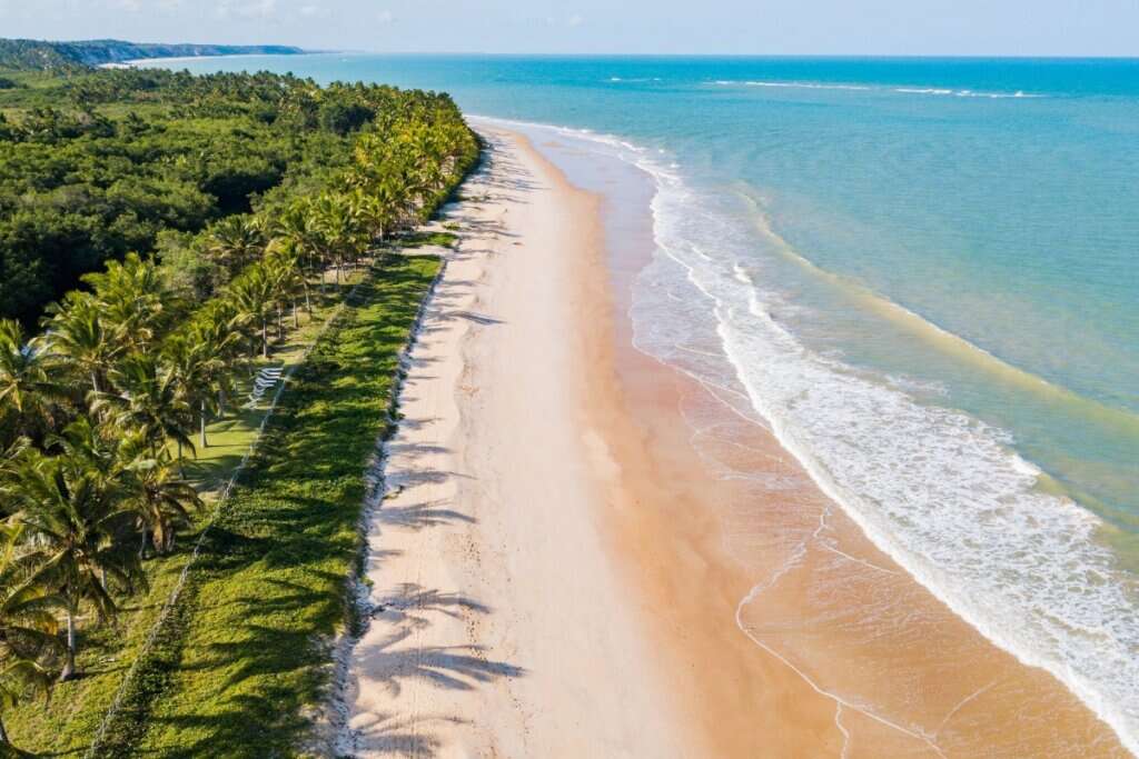 Homem morre após trocar tiros com a polícia em pousada em Trancoso