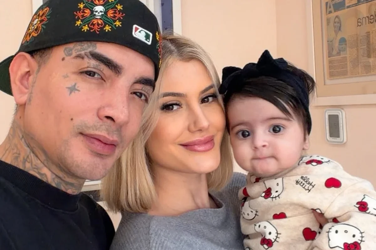 MC Guimê se desespera após esposa e filha de 5 meses sofreram acidente e deixa clipe às pressas