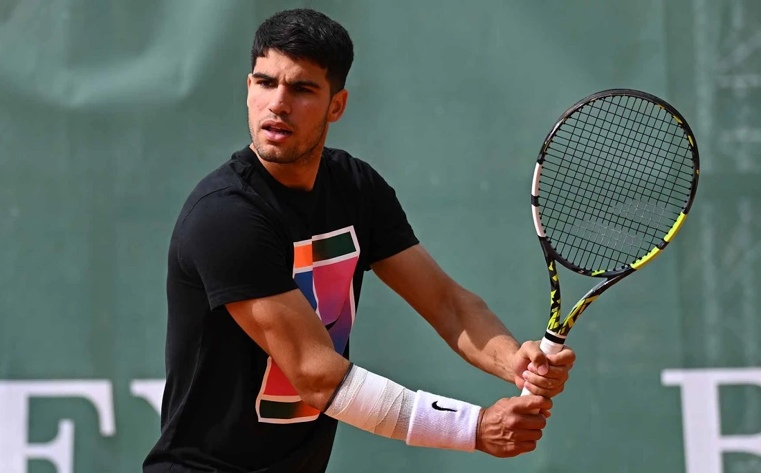 Alcaraz vence de novo e encara francês de 20 anos nas quartas de final de Montecarlo