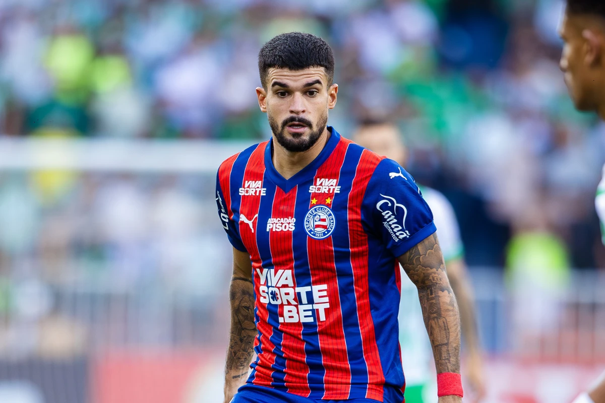Pressão da torcida do Bahia sobre Cauly cresce em meio a fase ruim do meia