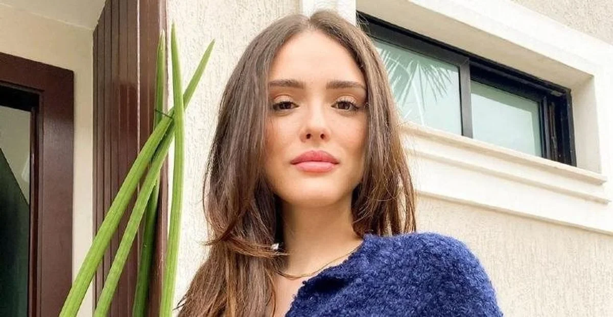 Atriz Isabelle Drummond enfrenta processo judicial por dívida milionária em condomínio