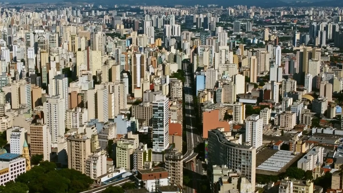 Cidade brasileira que asfaltou seus rios hoje sofre com as consequências