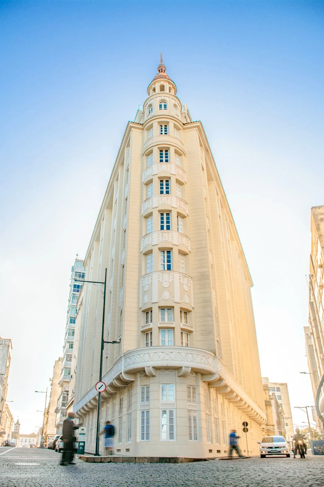 Soho assume restaurante do Fera Palace e impulsiona cena gastronômica na Rua Chile