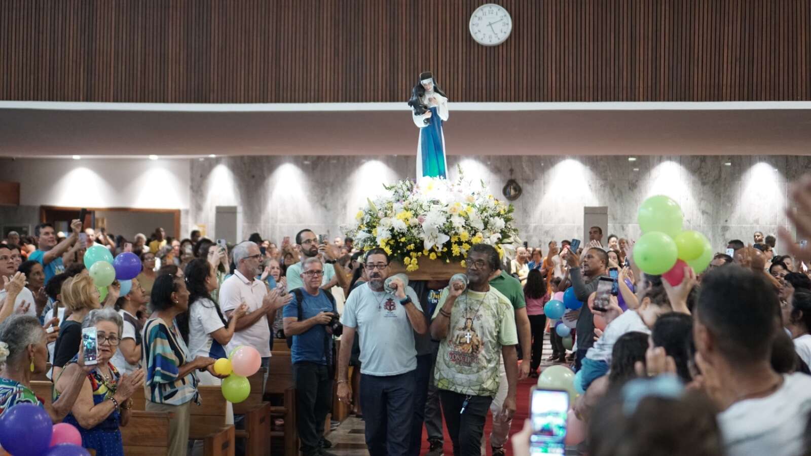 Missas e procissão celebram cinco anos da canonização de Irmã Dulce neste domingo