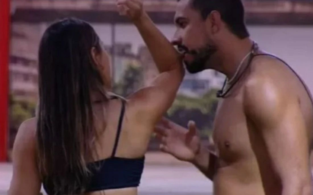 Renata admite incômodo com Maike após mordida e puxão de cabelo no BBB 25: 'Se passou'