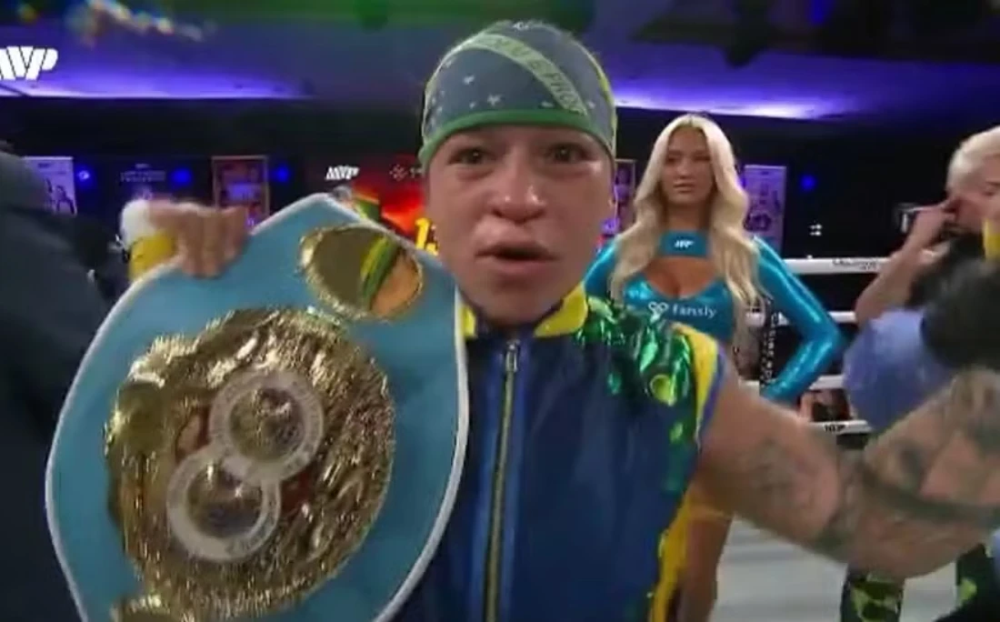Beatriz Ferreira derrota argentina e mantém título mundial de boxe