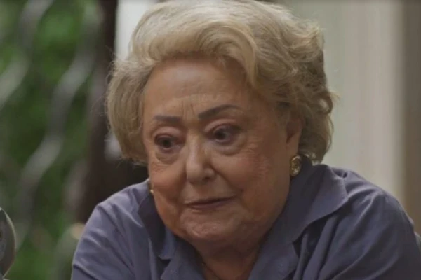 Demissão tripla, assédio, recuperação: veja resumo de 'Dona de Mim' desta segunda (22)