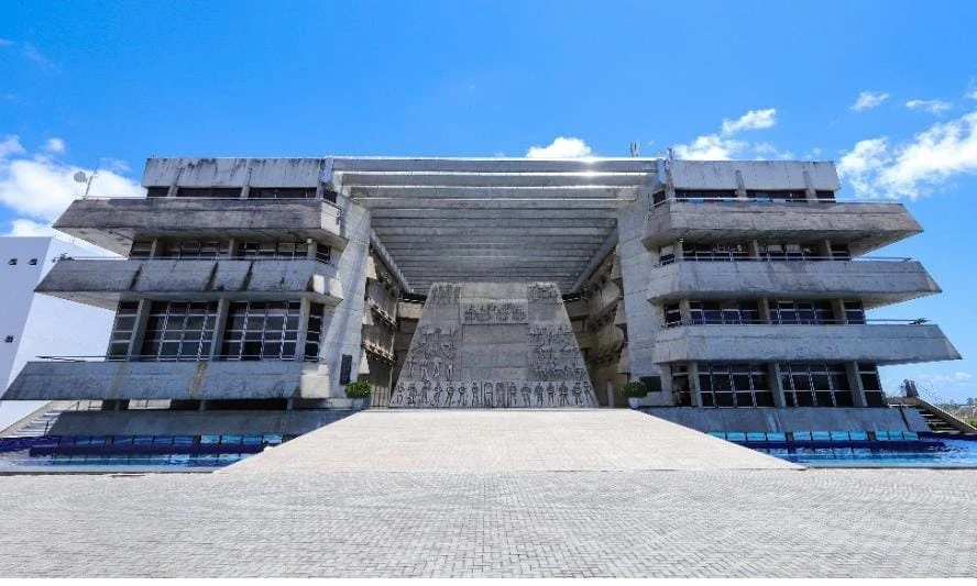 Servidoras poderão ficar em home office até filho completar 2 anos; entenda