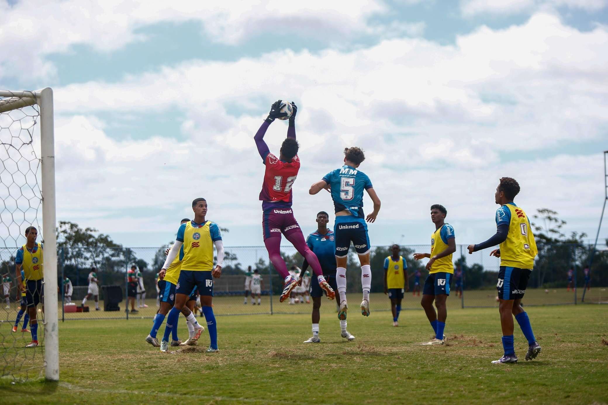 Em preparação para o Baianão, time sub-20 do Bahia faz amistoso contra o sub-17