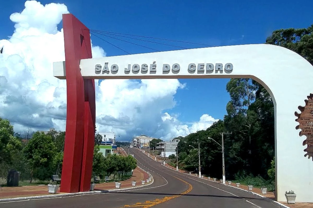 Cidade cercada por cânions e cachoeiras lança concurso com salários de até R$ 9,2 mil