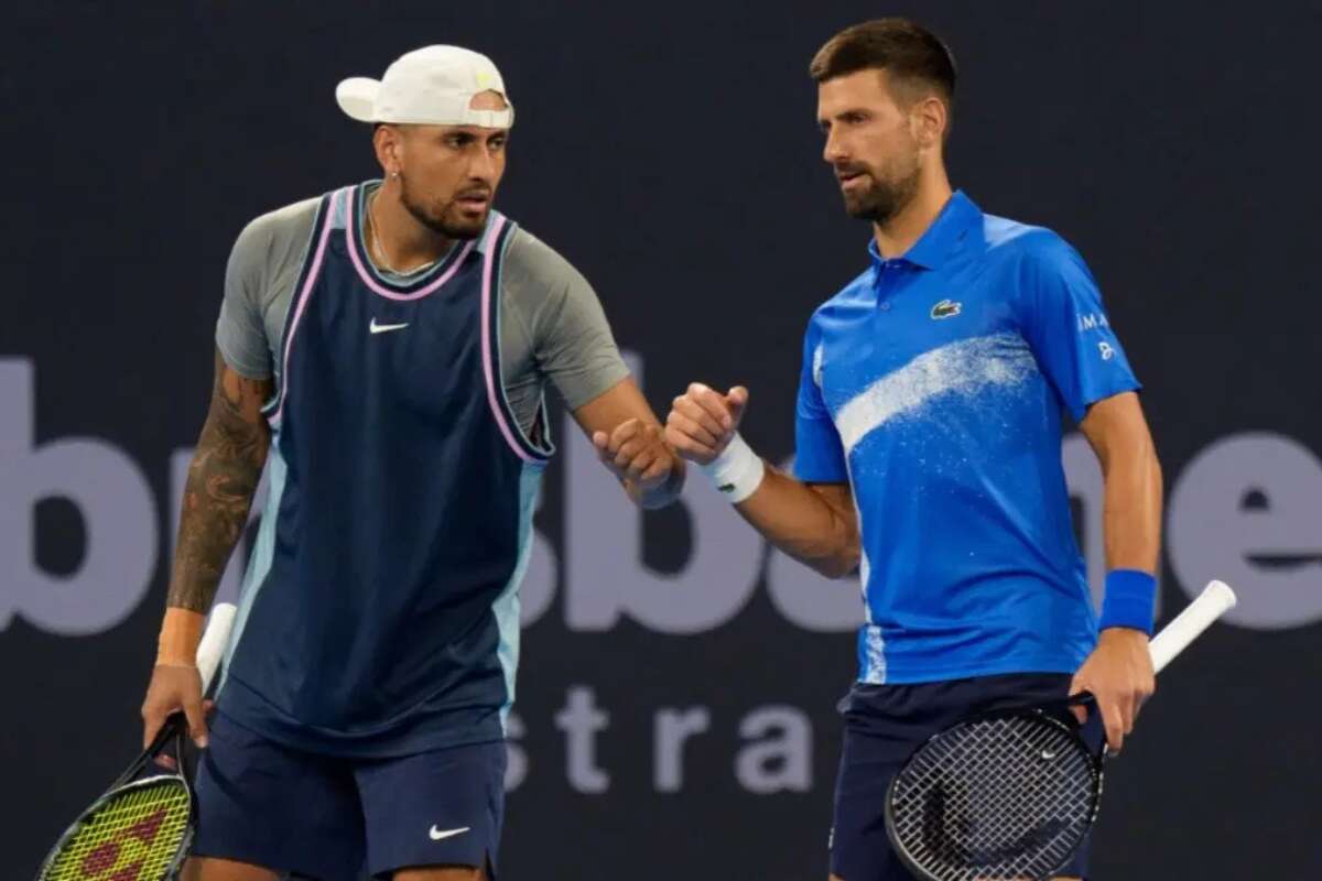 Djokovic e amigo Kyrgios se divertem em dura vitória na estreia de duplas em Brisbane