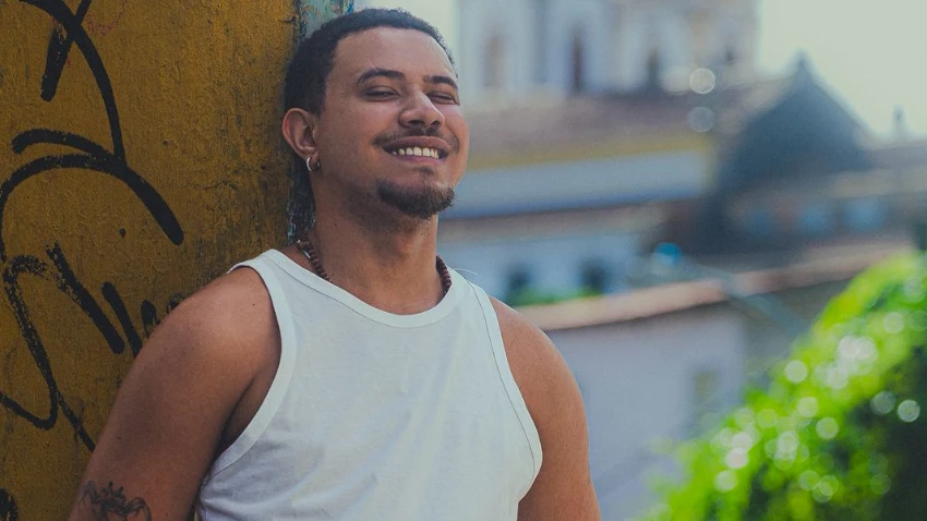 Rafique Nasser faz espetáculo musical no Quinta da Casa da Casa Rosa