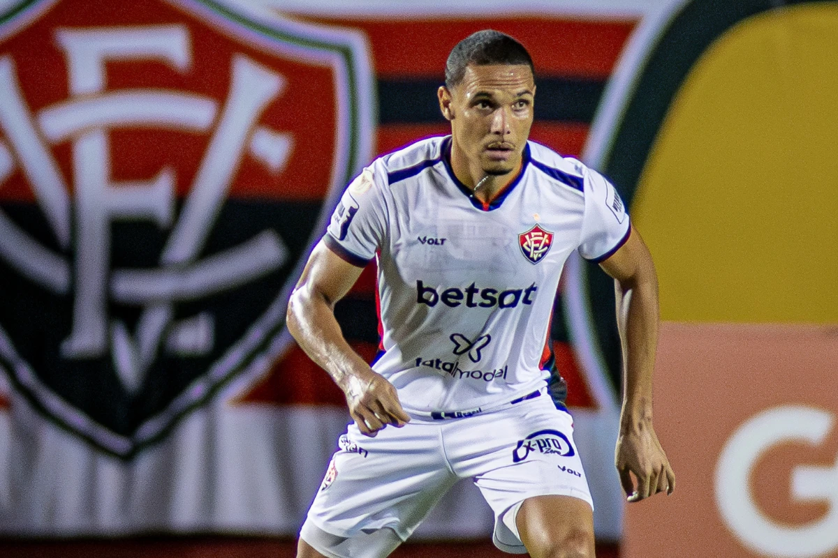 Hueglo, Cleidson e João Pedro: saiba quais são os nomes reais dos jogadores do Vitória