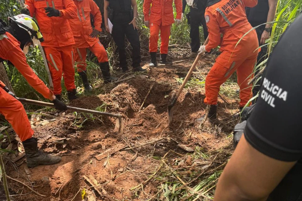 Polícia investiga cemitério clandestino de facção em Sussuarana onde corpo foi encontrado